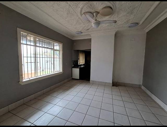 3 BEDROOM HOUSE FOR SALE IN PRIMROSE EAST